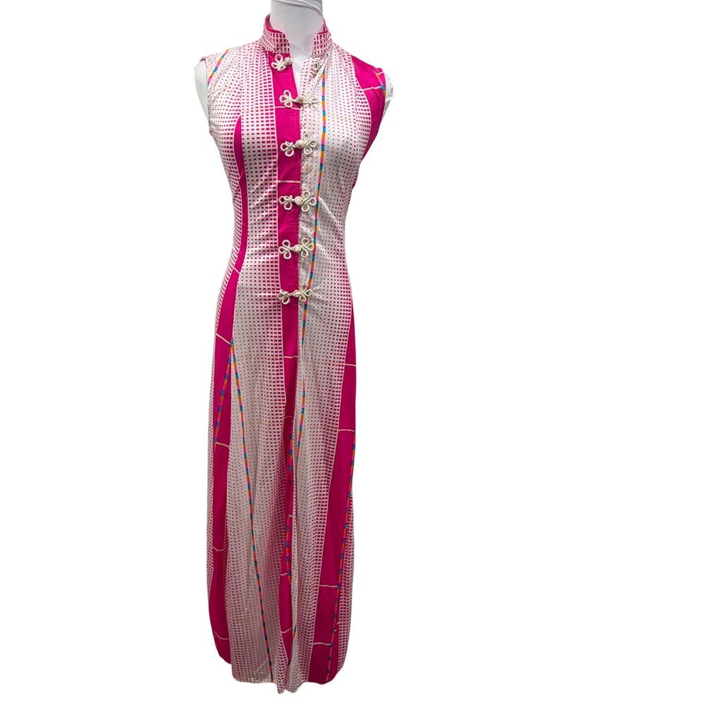 Vintage Pink Asian Satin Maxi Dress Mandarin Collar Frog Closures 2 Barbie Retro